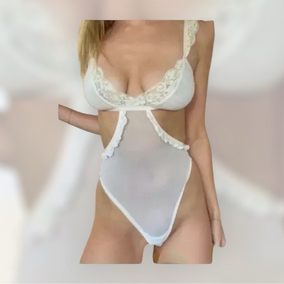 Free People X HAH Key to Ur Heart Bodysuit La Crème - Picture 1 of 8